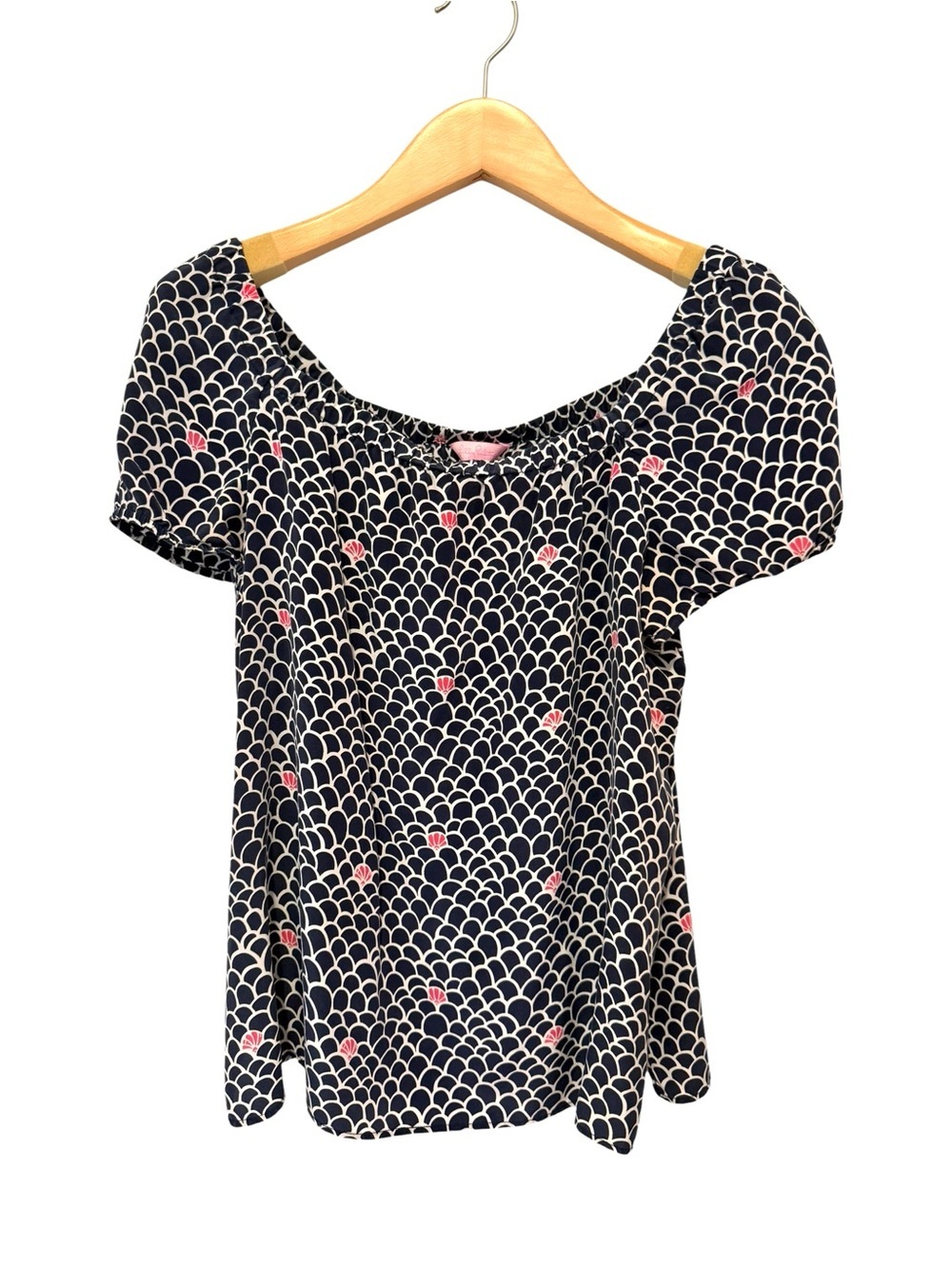 Lilly Pulitzer Silk Off Shoulder Top Navy Pink  Shell Fan Print Size 8